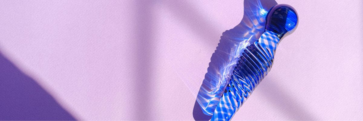 wand-dildo-blauw-glas